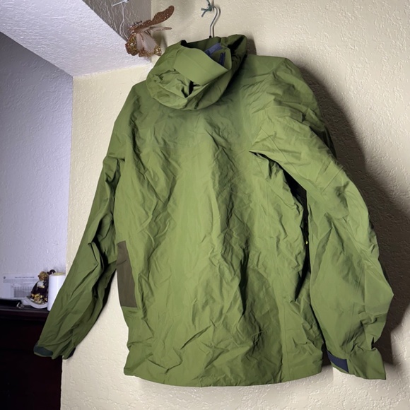 Artery’s jacket - Picture 7 of 11